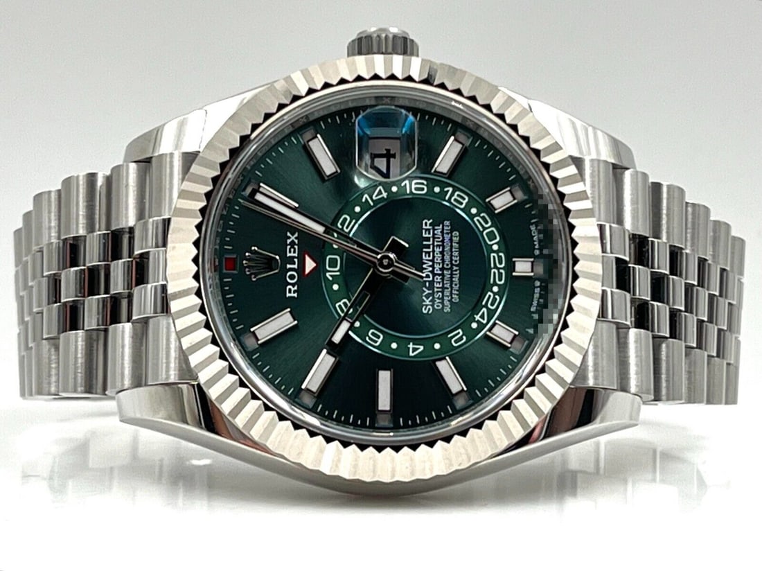 Rolex Sky-Dweller Green Dial 336934 Jubilee Bracelet Unworn (1 of 1)