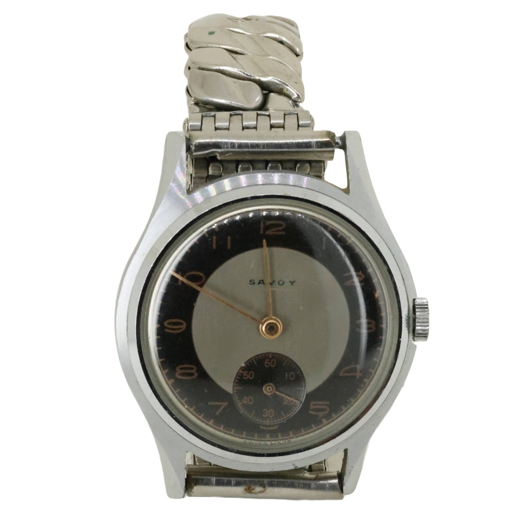 Elegant Vintage Savoy Men's Watch with Unique Leaf-Pattern Bracelet: Presenting a stylishly unique vintage Savoy men's watch, this timepiece combines classic elegance with distinctive design elements, making it a standout addition to any watch collection. Perfect for t