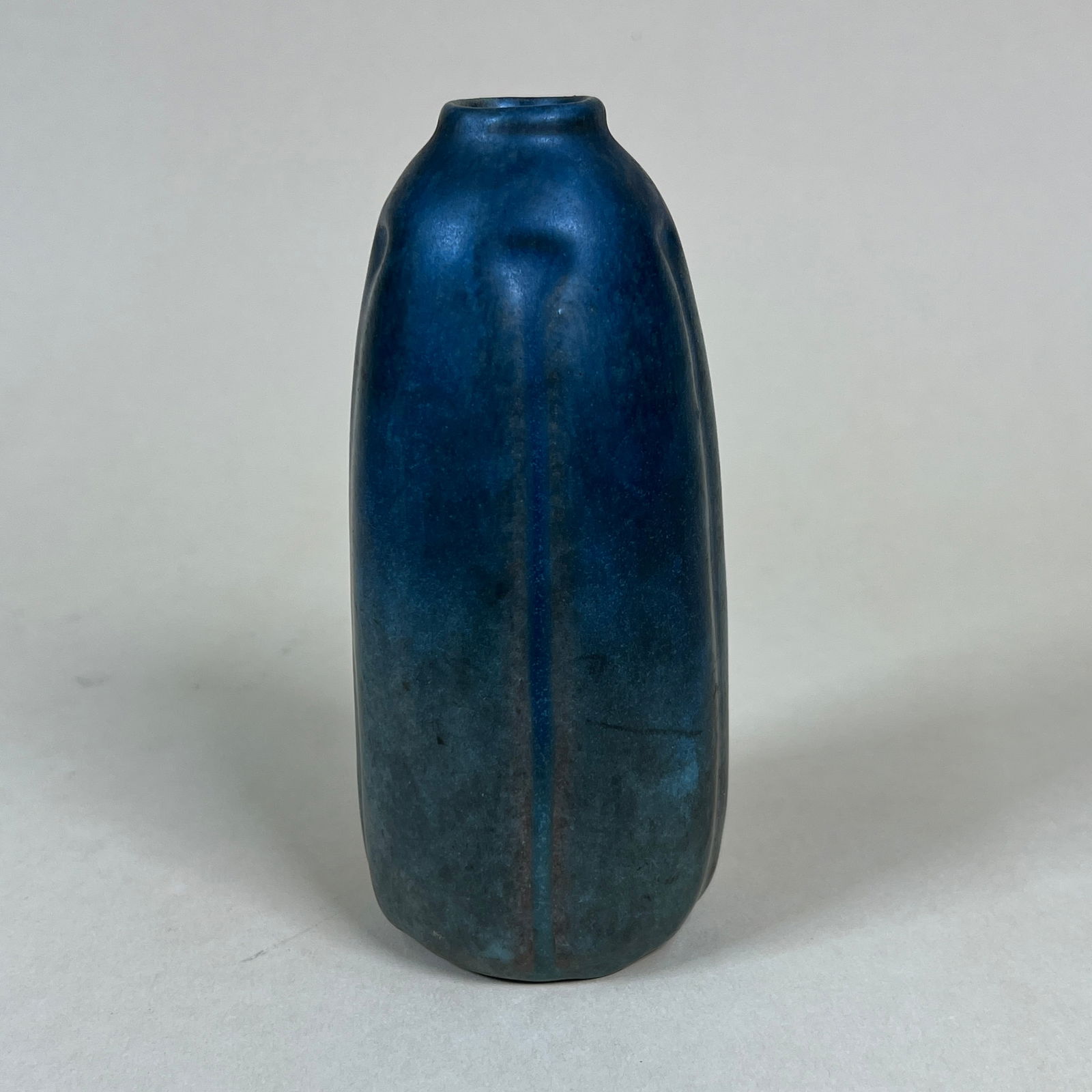 Van Briggle 1920 Art Pottery Vase (1 of 5)