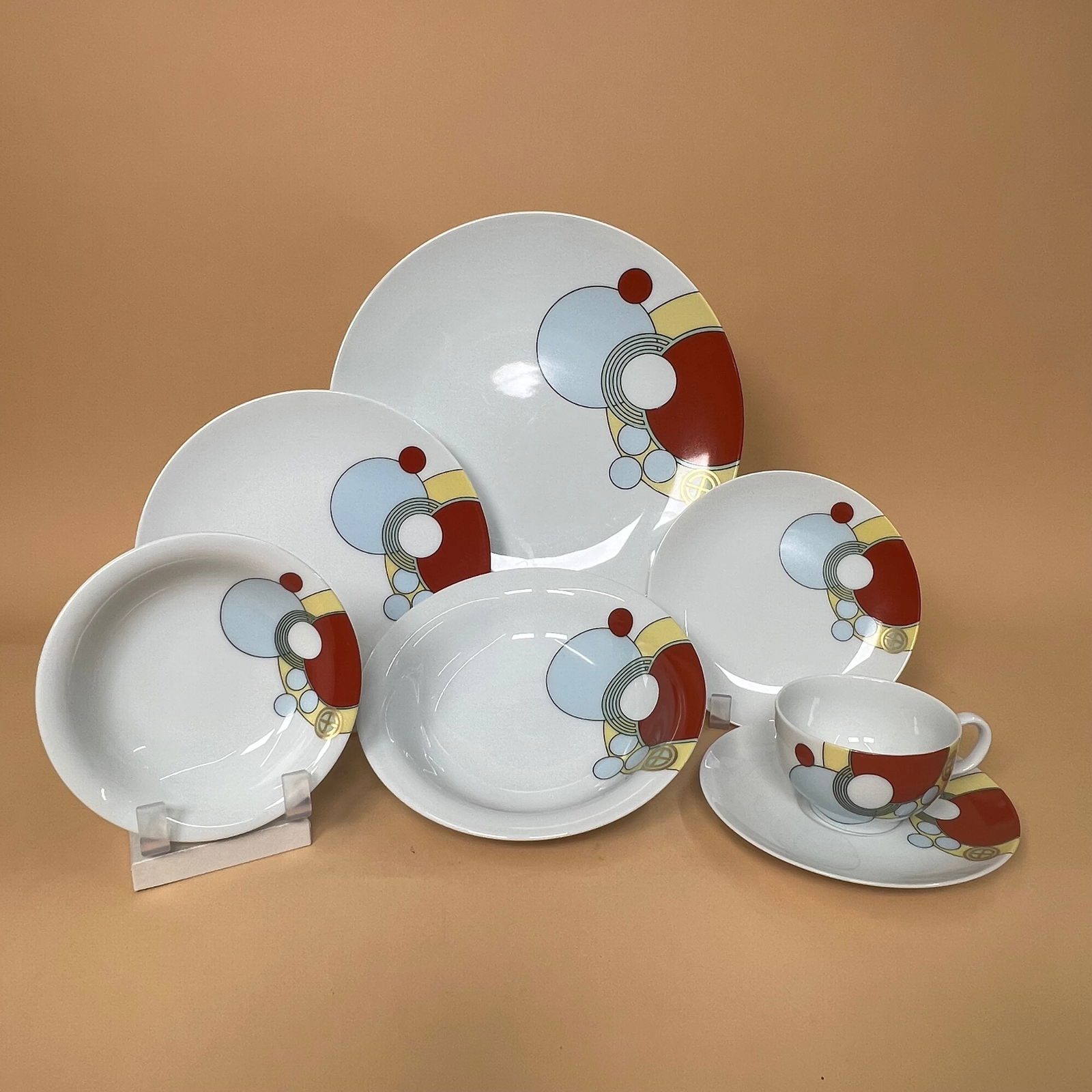 Frank Lloyd Wright Noritake Imperial Hotel China Set (1 of 6)