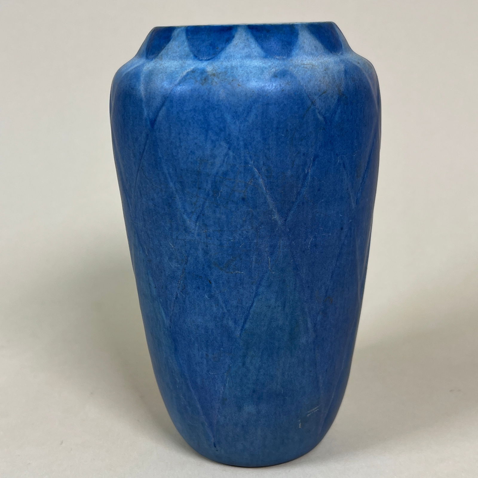 Newcomb College Geometric Art Pottery Vase (1 of 6)