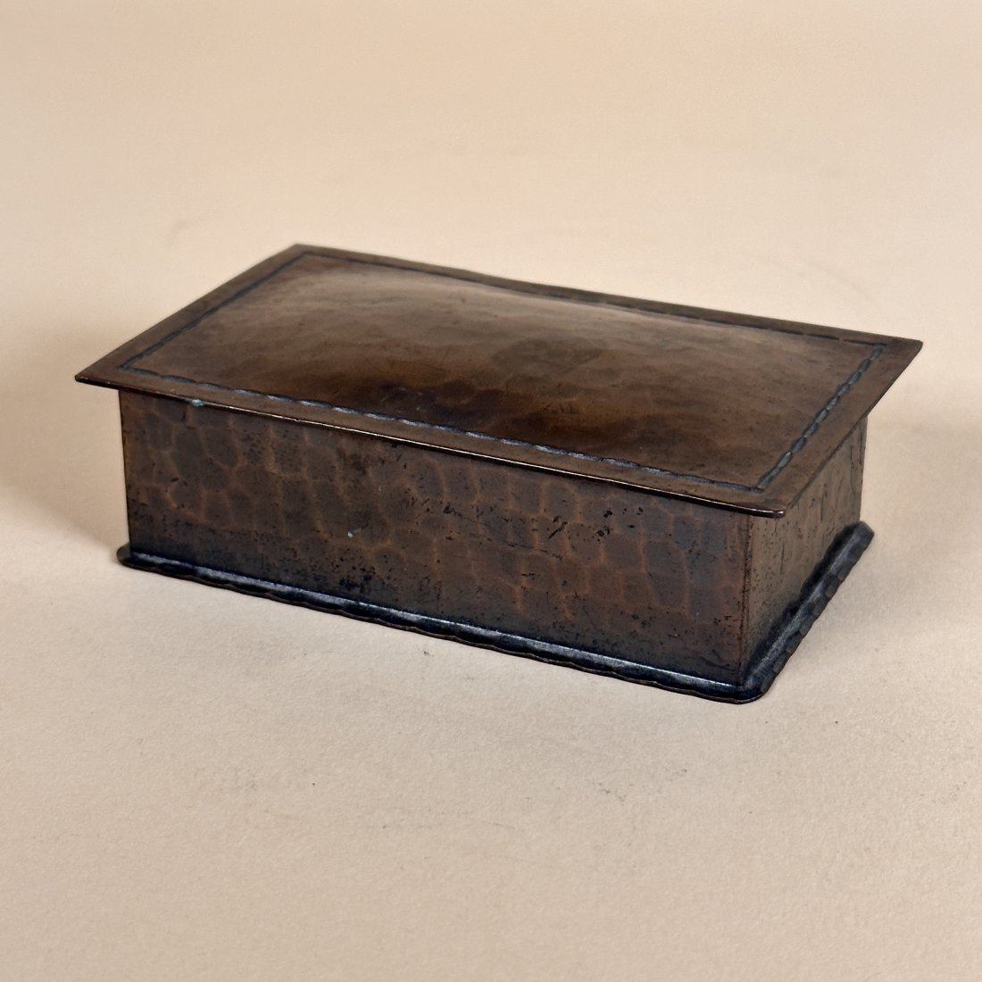 Roycroft Arts and Crafts Hammered Copper Box (1 of 4)