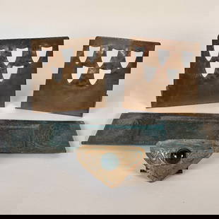 Forest Craft Guild Lot (Brooch, Bookends, Tray): Forest Craft Guild desk tray, brooch and bookends; Grand Rapids MI circa 1908. A large, long tray in hammered copper with an enhanced verdigris patina. Each end of the tray with an acid etched wave
