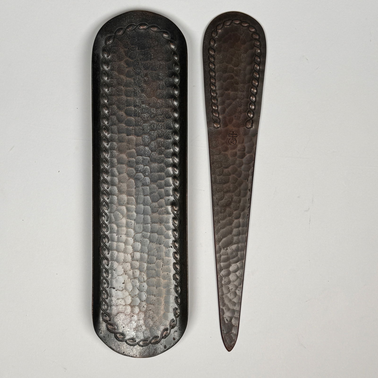 Roycroft Copper Lot Of 2PC Pen Tray, With Letter Opener (1 of 5)