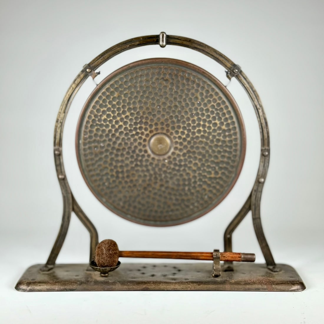 Large Goberg Arts & Crafts Wrought Iron Gong (1 of 5)