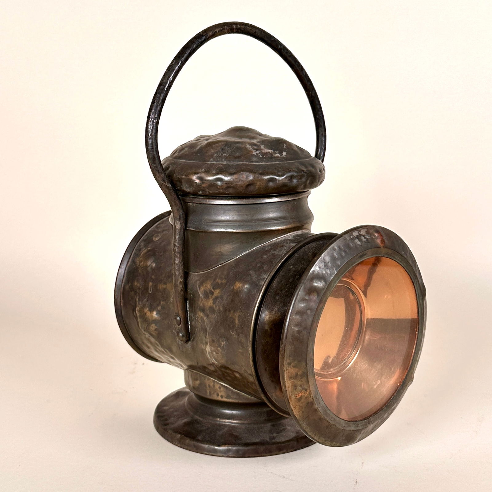 Apollo Studios Arts & Crafts Railroad Lantern Humidor (1 of 11)