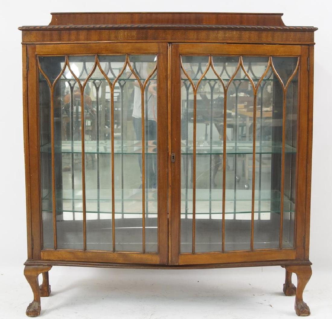 Antique Chippendale Claw foot Curio Cabinet: Three class shelves, carved apron, carved ball & claw feet, and two old glass 9 pane glass doors, Mahogany construction