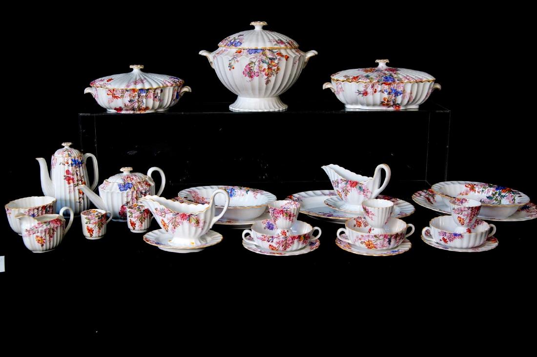 150 pcs Set SPODE CHINA "Chelsea Garden": 7 Dinner Plates 20 luncheon plates. 10 fruit bowls 14 coffee cups, 12 tea cups. 17 saucers 42 handle cups with saucers 16-6” bread /salad plates. 8 lg. soup bowls 2 gravy boats with under plate Coff