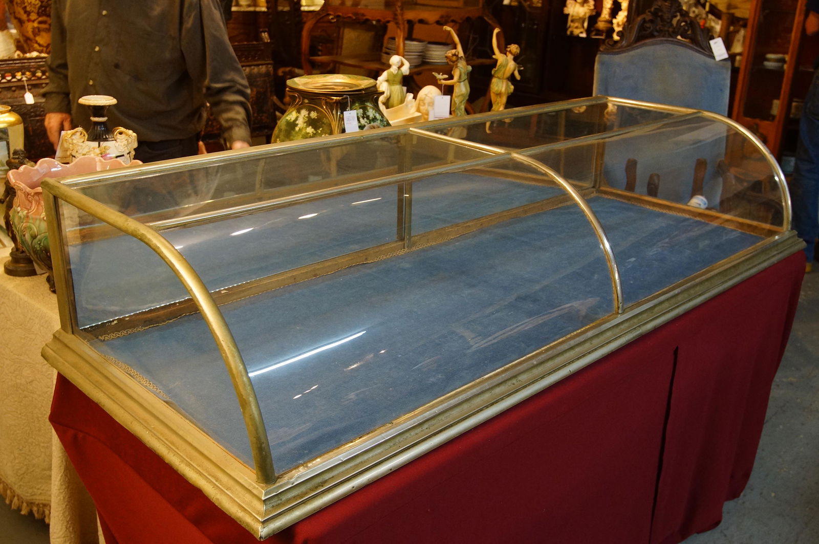 Antique Curved Glass table top Showcase Mar 15, 2020 California