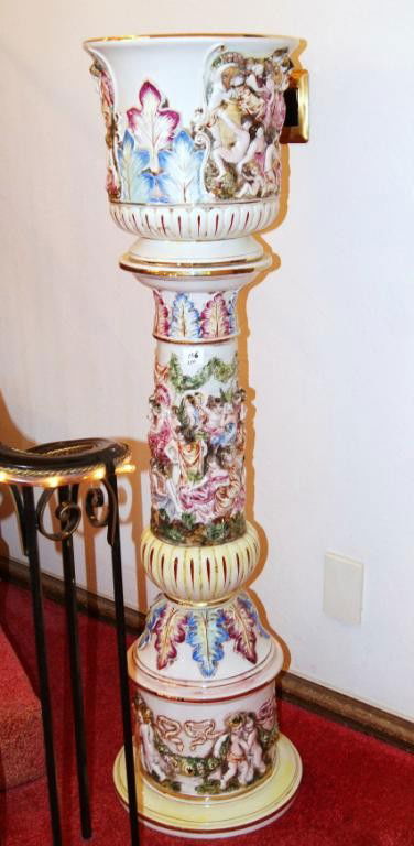 Capo di Monte 2 pc ceramic jardiniere & stand