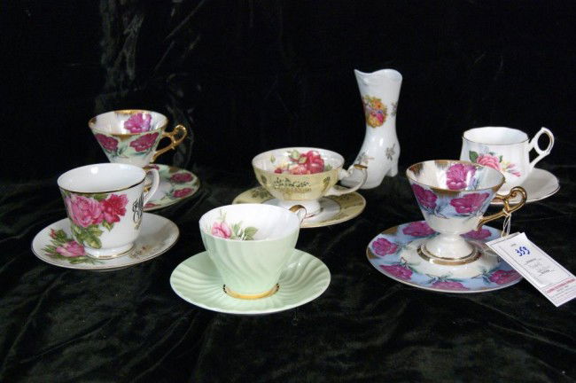 5 Bone china rose floral tea cups & saucers: 5 Bone china rose floral tea cups & saucers