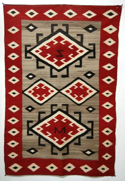 Navajo 'JB Moore' Crystal in Excellent condition: Navajo 'JB Moore' Crystal in Excellent condition 64" x 41.5" ca 1920-30's