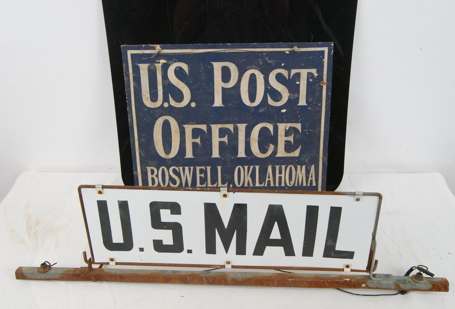 Vintage Mail & Post office signs - 2: A U.S. Post Office Boswell Oklahoma sign and a US Mail hinged two sided sign with old light fixture