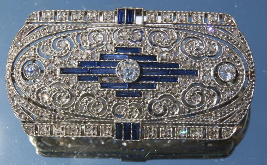 18kt French Art Deco sapphire & diamond brooch: Antique 18kt white gold sapphire and diamond brooch