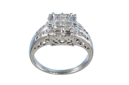 Art Deco 14kt White Gold and Diamond ring