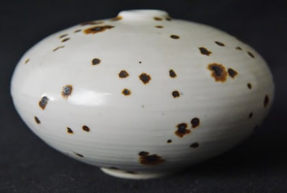 Vivika & Otto Heino Applewood Glaze Seed Pot