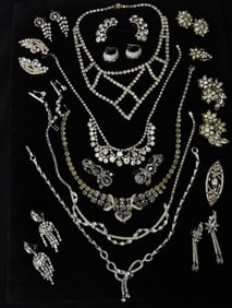 Vintage Rhinestone jewels