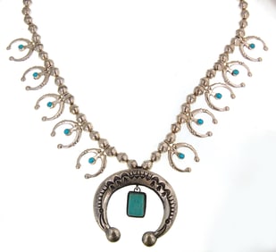 Mary Cayatineto, Navajo Sterling Gallup necklace