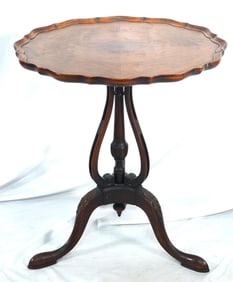 Antique Walnut Pie crust side table