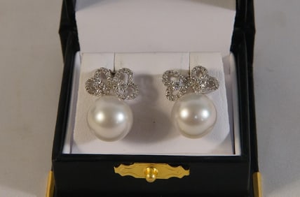South Sea 13.5mm Pearl & diamond earrings