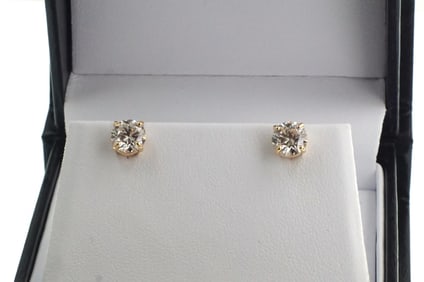 Piar of 2.0 carat total Diamond stud earrings-