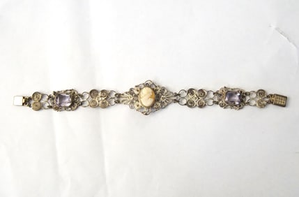 An Antique Cameo & Amethyst Filigree Bracelet