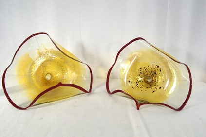 Blown glass 2 flower forms by Shmulik K. Goodman