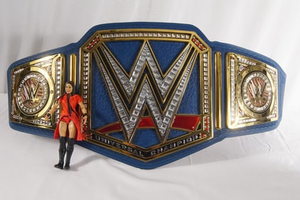 Brie Bella WWE signed Championship Belt & figure