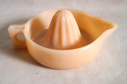 Rare Mckee Glass Sunkist Pink Crown Tuscan Reamer