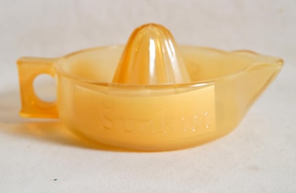 McKee Glass Sunkist "Butterscotch Fry " Reamer