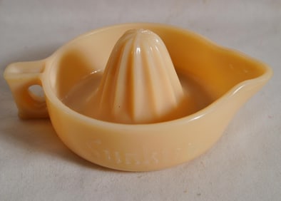 McKee Glass Sunkist "Butterscotch" Reamer
