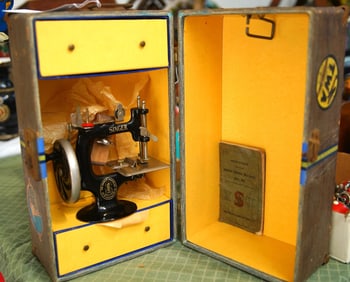 Children's Singer sewing machine in box