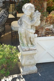 Garden Puti w Grapes on stand