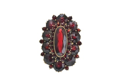 Antique 10kt Gold and Garnet Ring