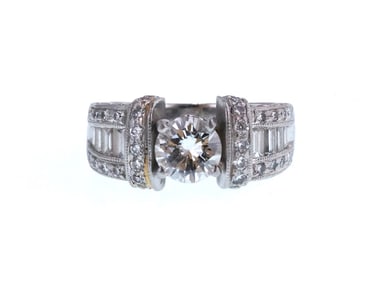 Platinum & Diamond ring with 1.18ct center