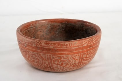 Rare Teotihuacan (400-1000) incised Bowl