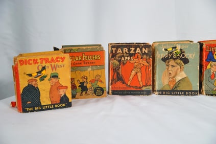 8 Little books - Tarzan, Dick Tracy, Orphan Annie