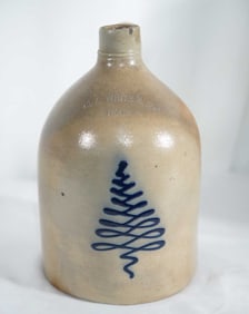 Early American salt glazed stoneware jug - Beehive