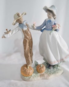 Lladro figure " The Scarecrow and the Lady" 1986