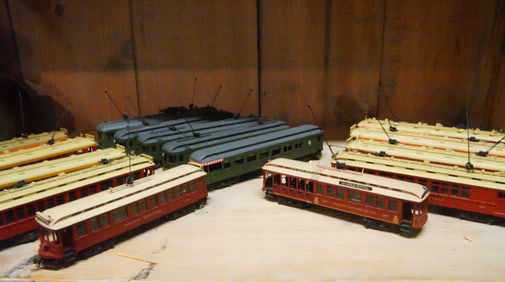 15 HO scale Pullman Cars