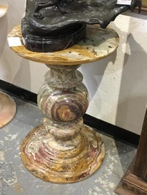 Striking Onyx pedestal - brown veins