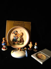 5 Goebel collectibles plate, figurines etc...