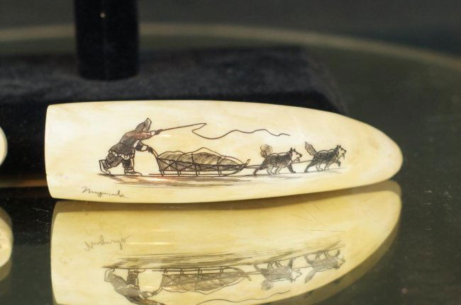 Nuguruk - Alaskan 4" Ivory scrimshaw & 2" pin : Lot 349