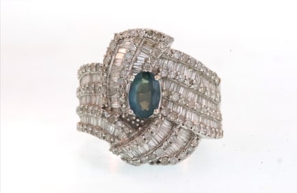 14kt white gold diamond & Alexandrite ring