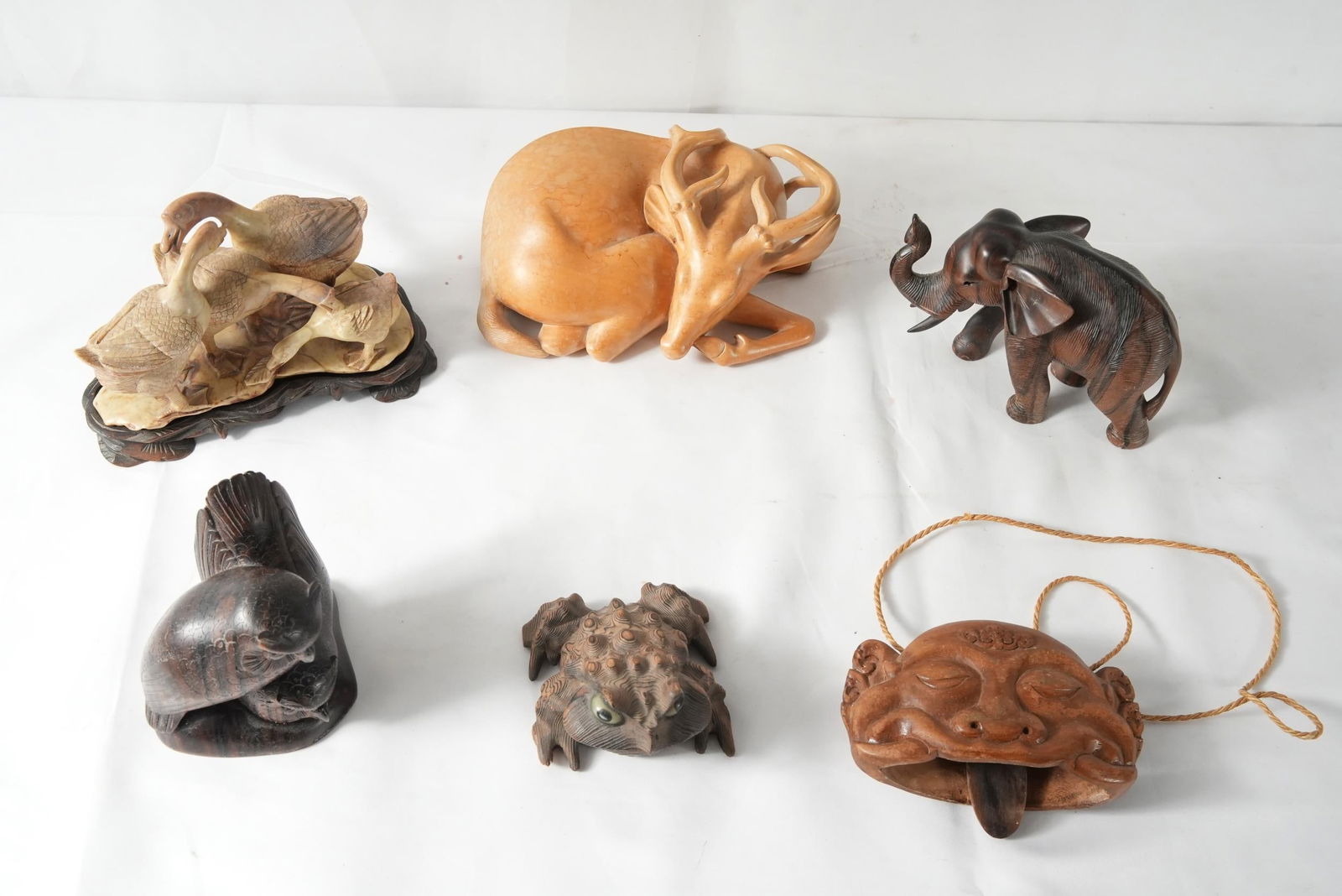 Collection of carved wood + animals - 6 (1 of 7)