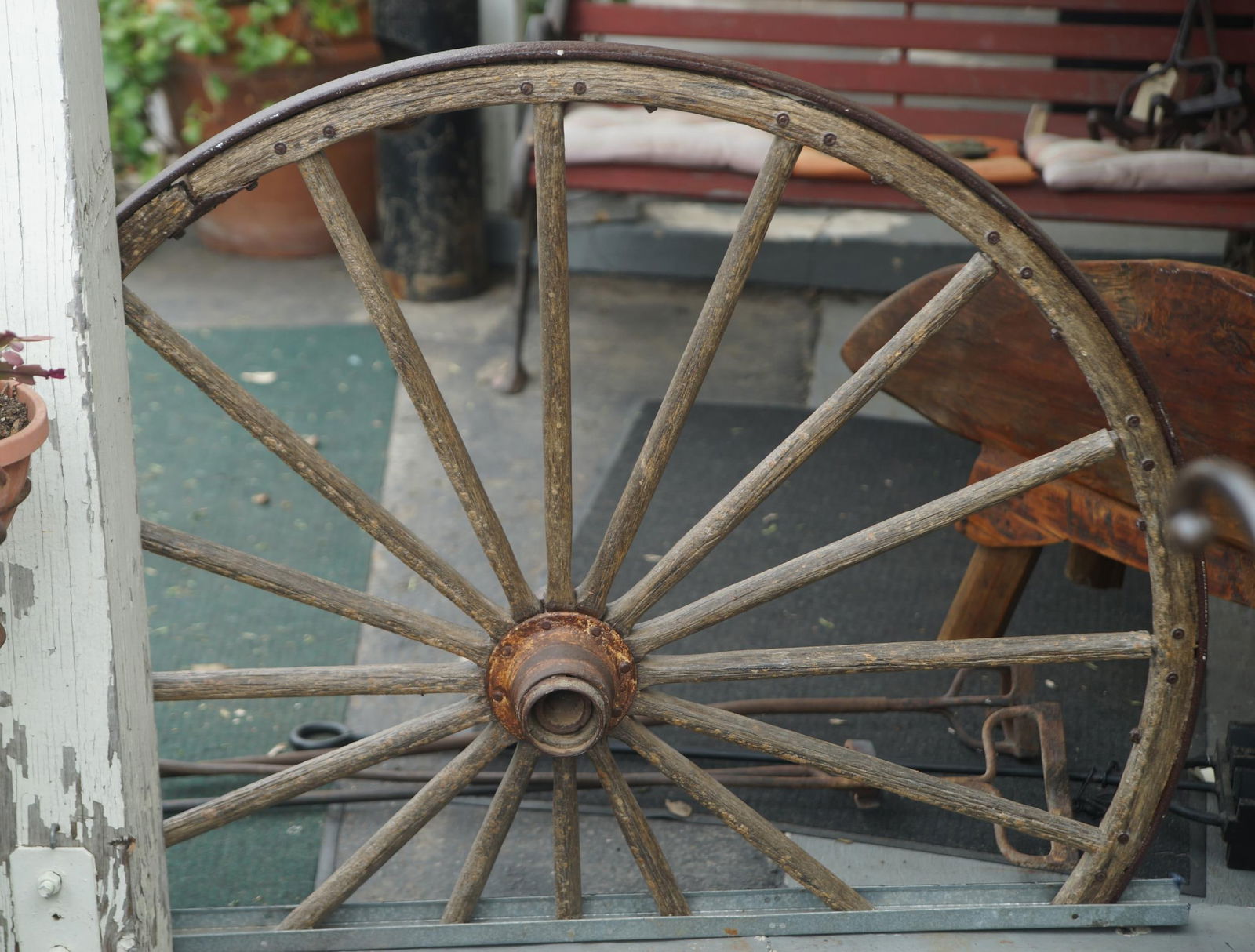 3/4 Wagon wheel display - 2