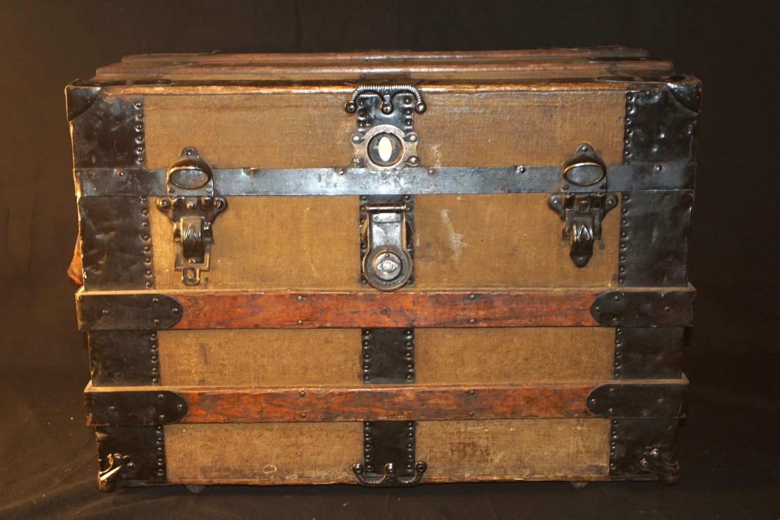 Antique travel trunk (1 of 6)