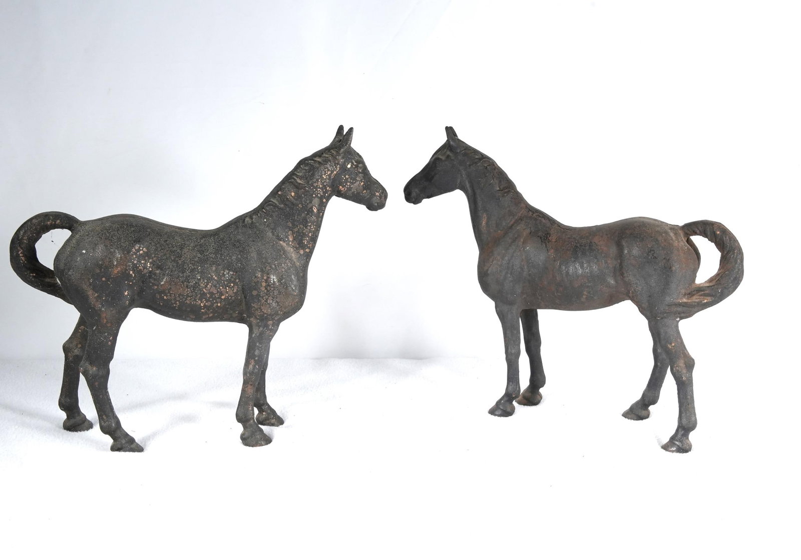 2 Antique Cast iron horses bookends: 10" x 12'