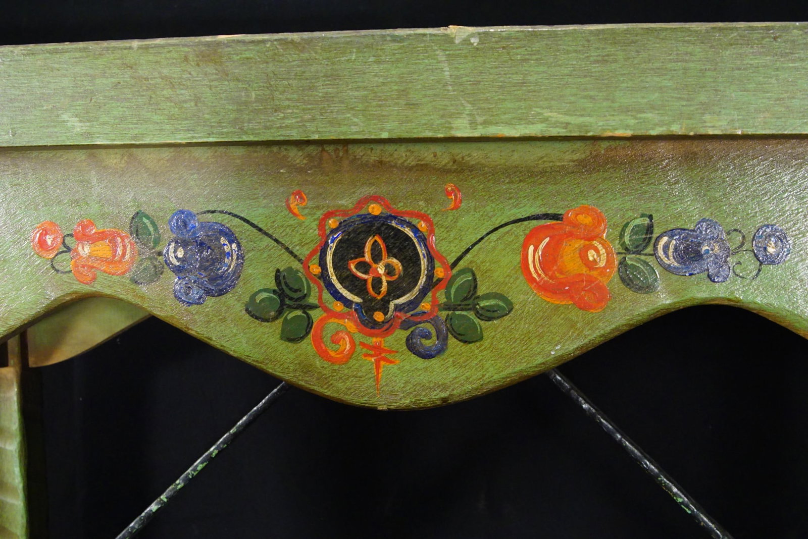 Monterey table - painted green - 3