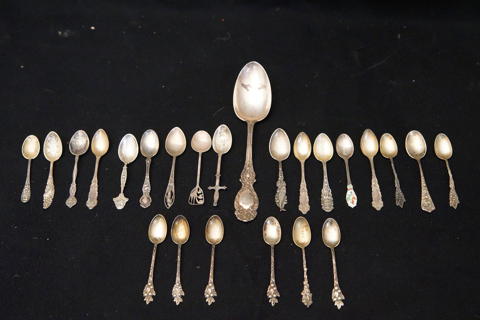 Sterling tea spoons plus large spoon - 3